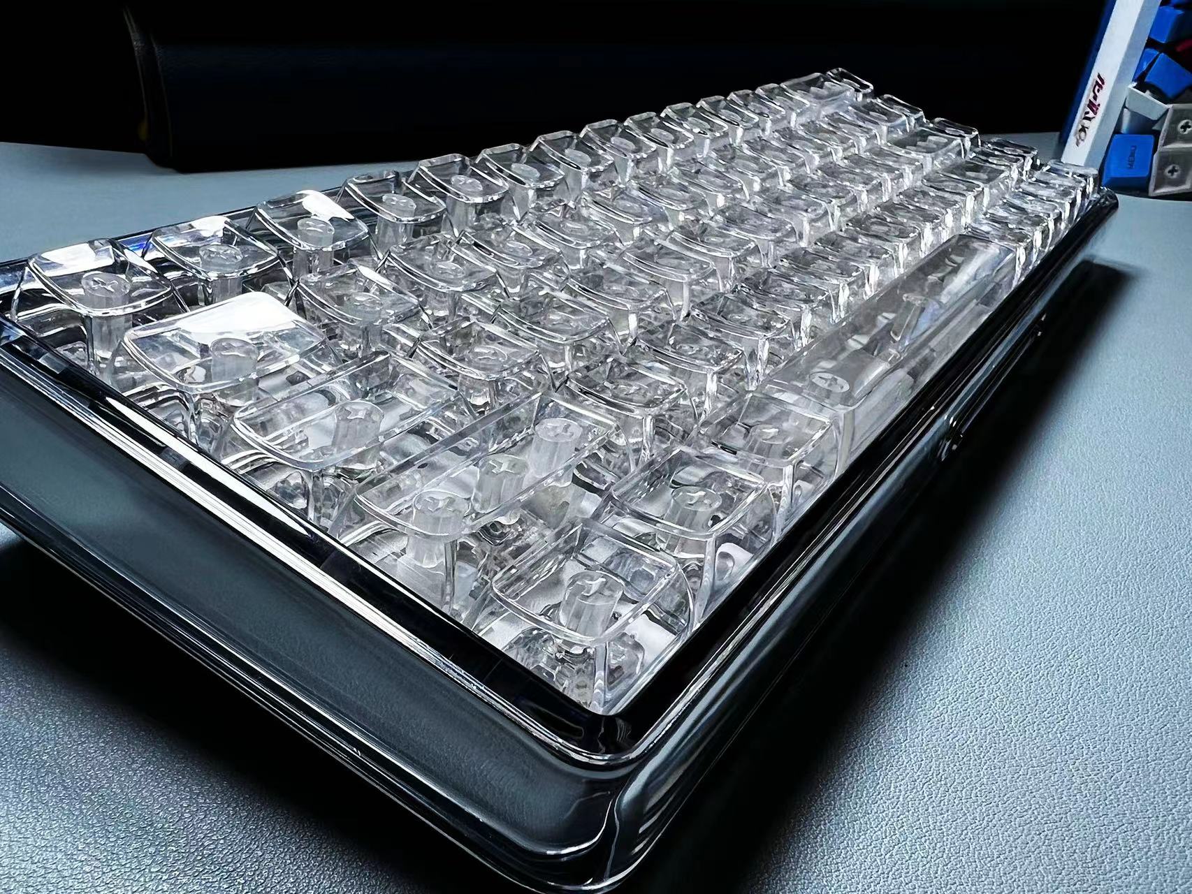 132 Keys Crystal Transparent K - đánh giá và giá Keyboard Gaming Transparent