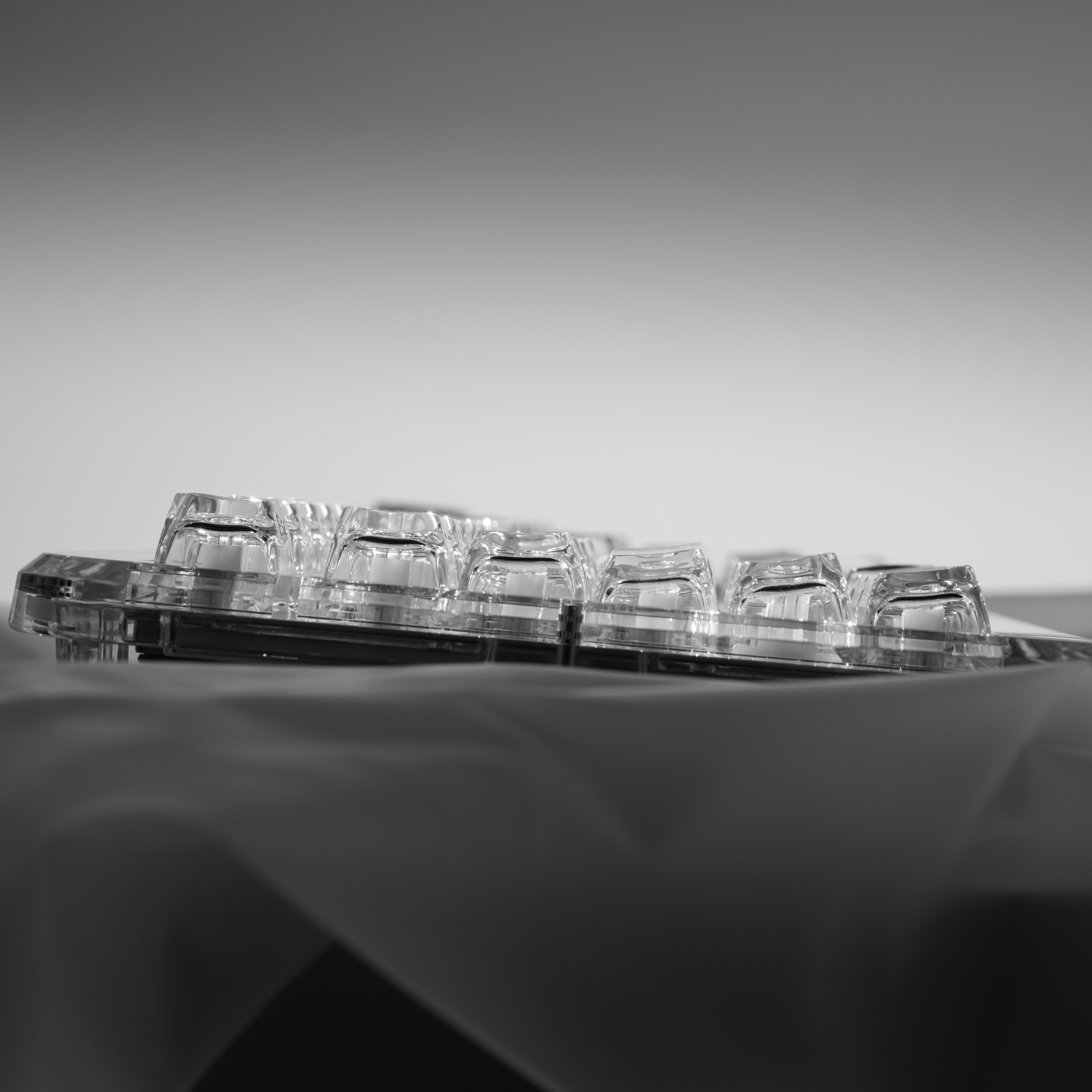 XVX Crystal Transparent SA Pro - đánh giá và giá Keyboard Gaming Transparent